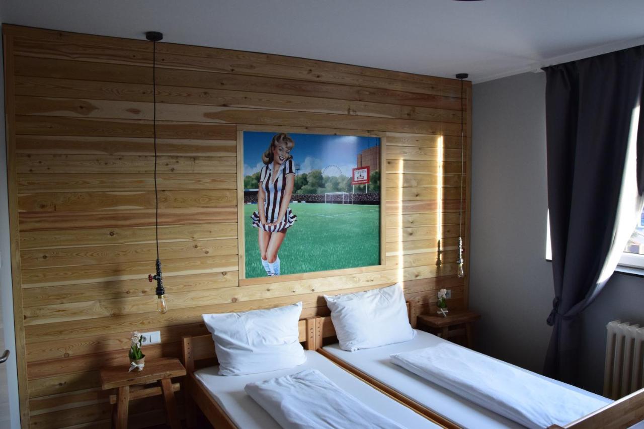 Hamburger Alm Hotel St. Pauli Exteriör bild